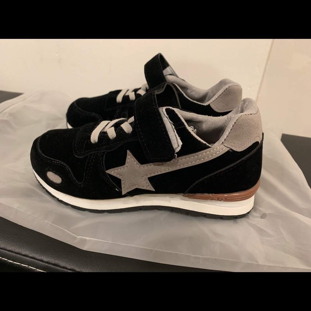Kids sneakers shoes brand new - Picture 6 of 8